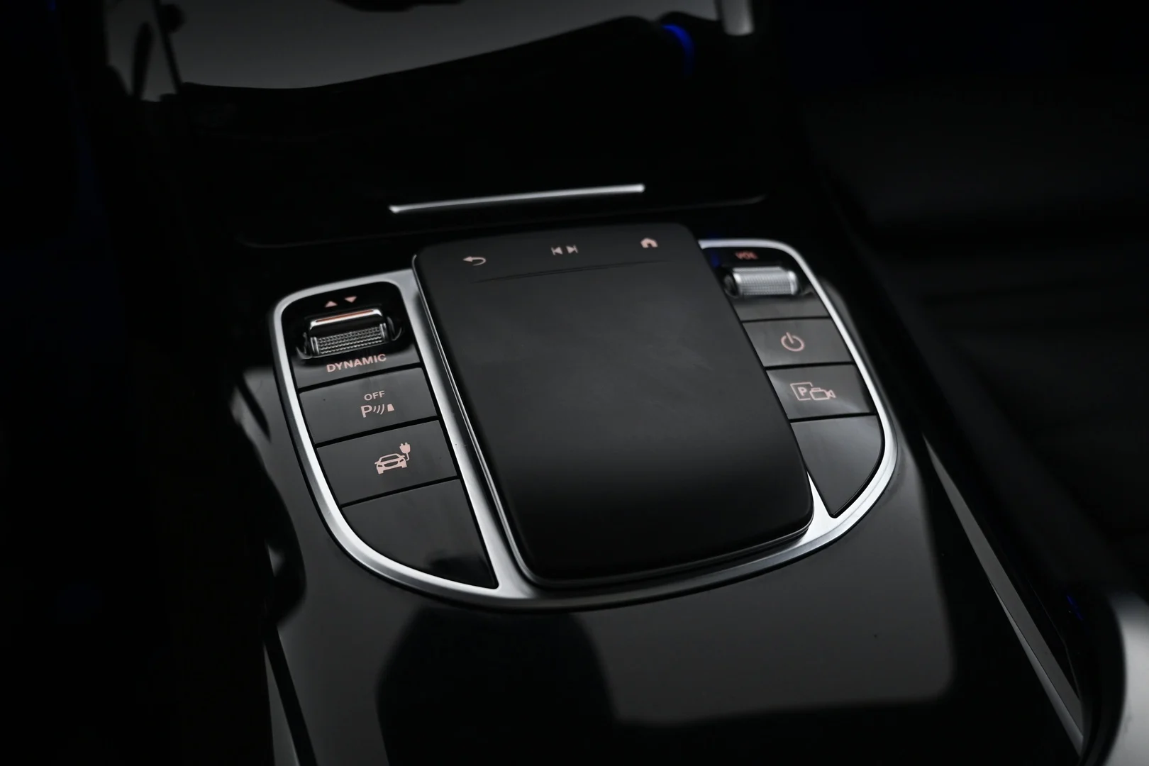 Car Image - 2Ok3s02YSnKbKdD4UPcu64