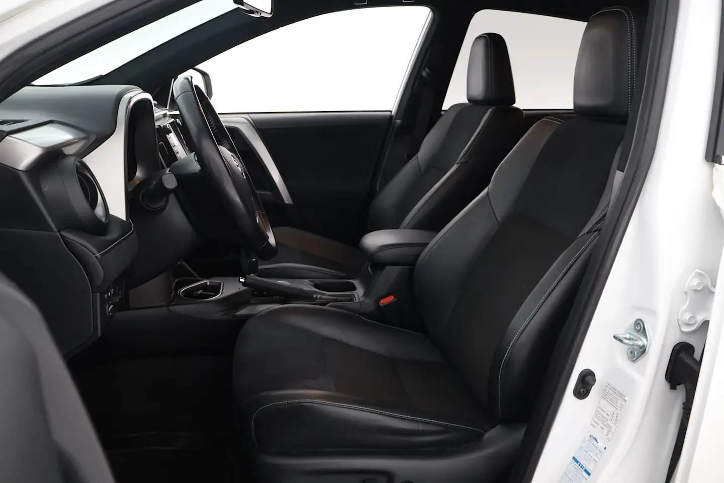 Car Image - 33u21X6WCk7S8zOY34Rl8C
