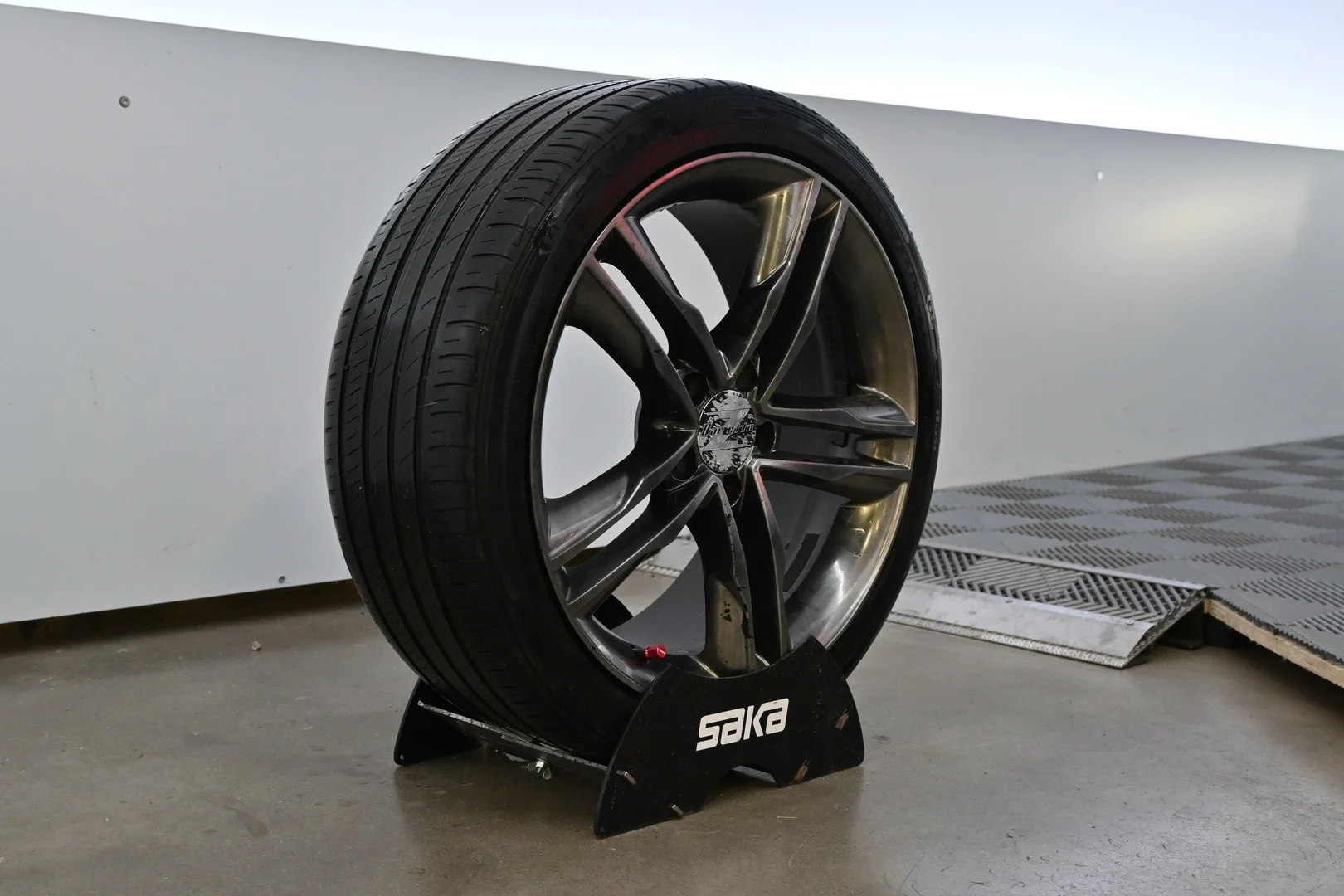 Car Image - 5iLkLB9NDhx3o2EfdumDFg