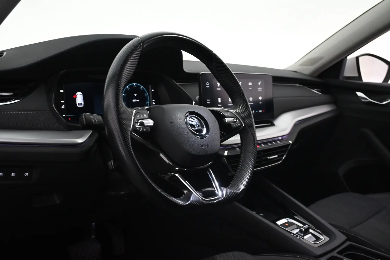 Car Image - 6XeA0b06bw9nk51Wm1dbvk