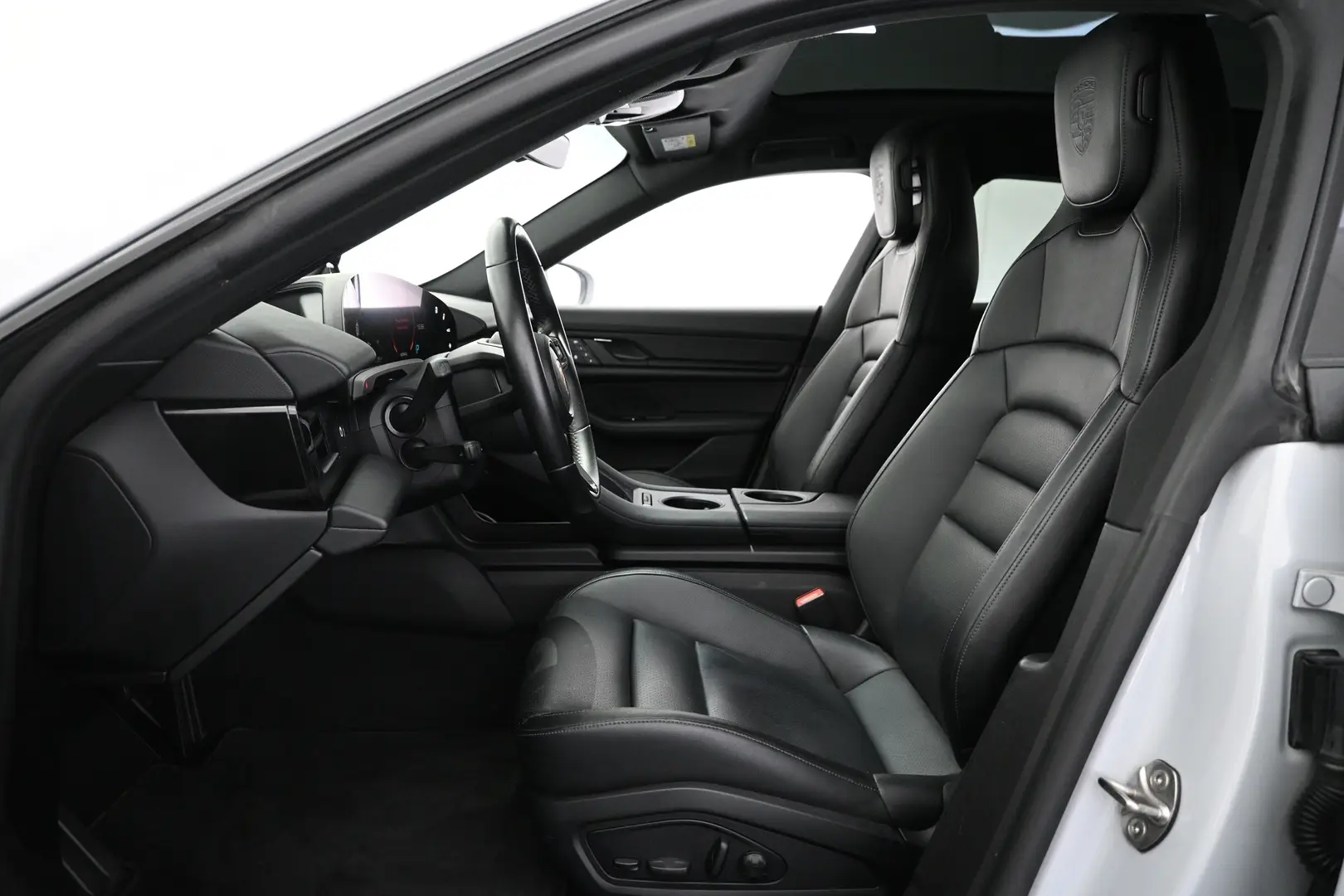 Car Image - 5P6pPpP8TvHTZp5pgV672S
