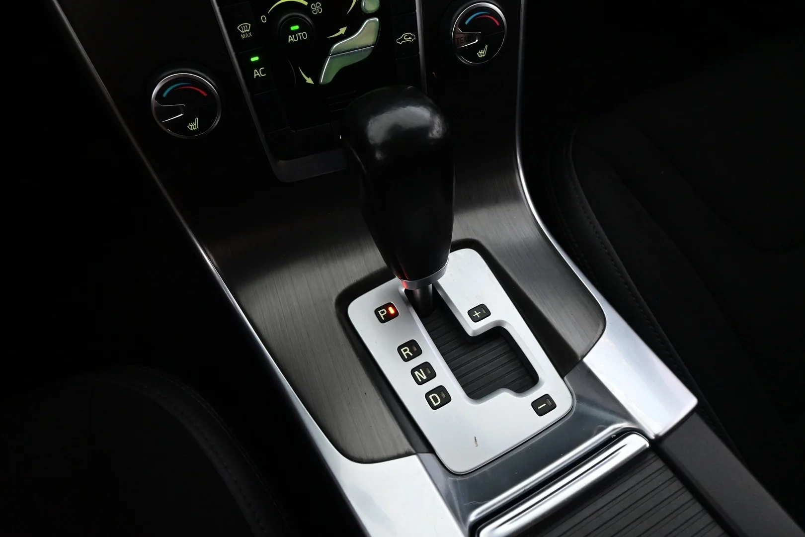 Car Image - 7JE65xhpk49zTVyfjTcIvy