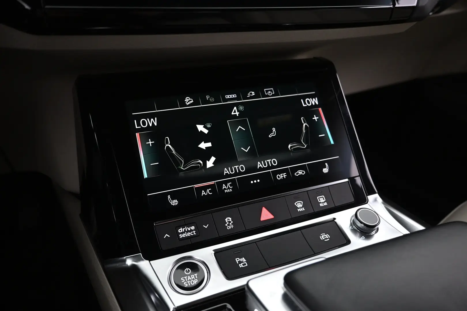 Car Image - 374CIl4GnTDsLr9HBTC0RS
