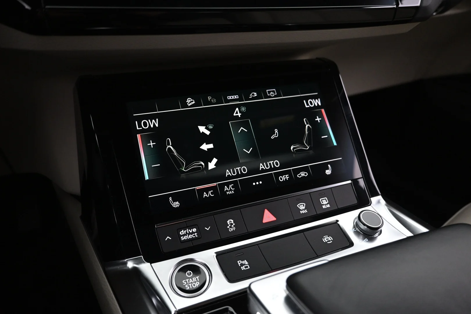Car Image - 374CIl4GnTDsLr9HBTC0RS