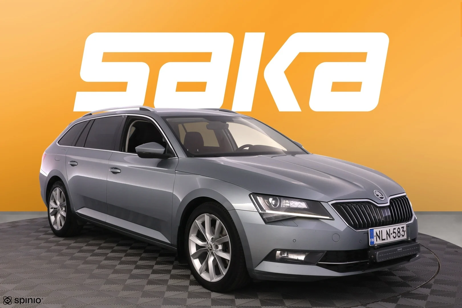 Car Image - rCaJJ6GTmym3gfVvIQGIc