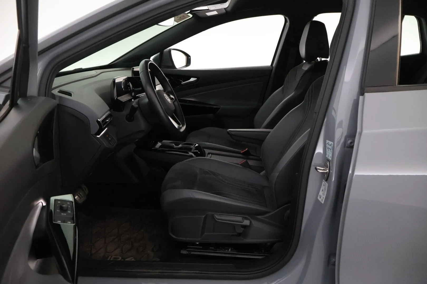 Car Image - 5jx8pfB6kaYn7hBNAAY8vM