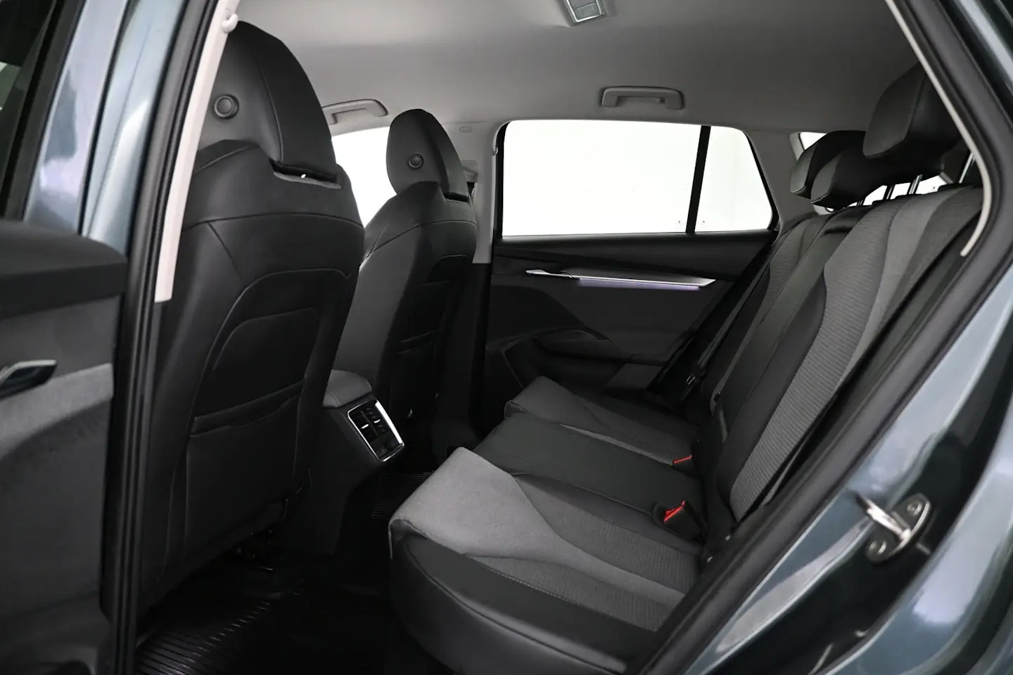Car Image - 1PSX3bi7CgrENQ50aSfcQr