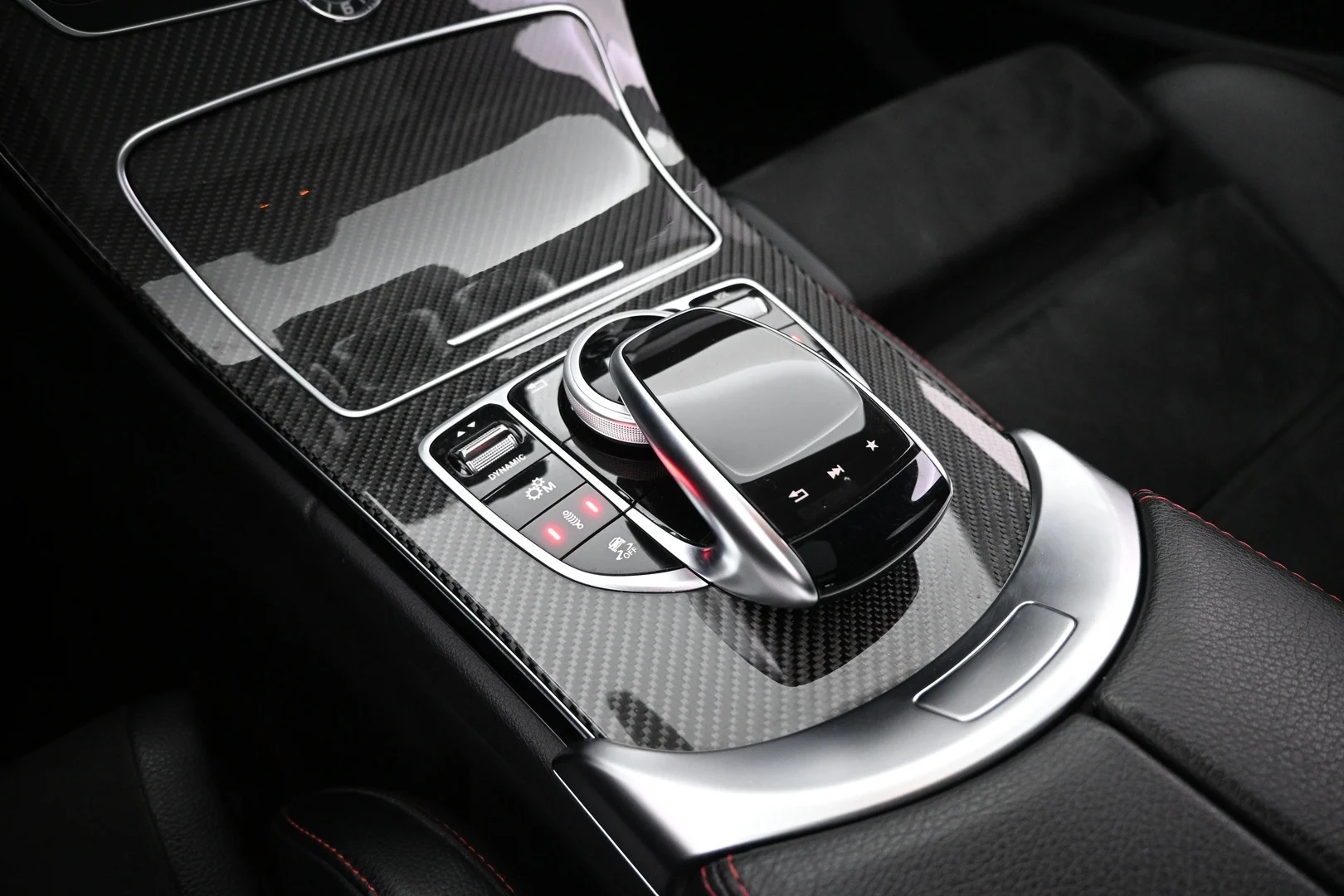 Car Image - 4MAK0eBjCSPmi7L7eEWI93