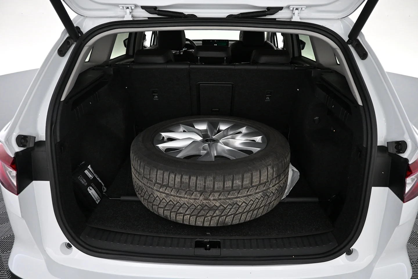 Car Image - 59mwRi1HJow5nceznmXJit
