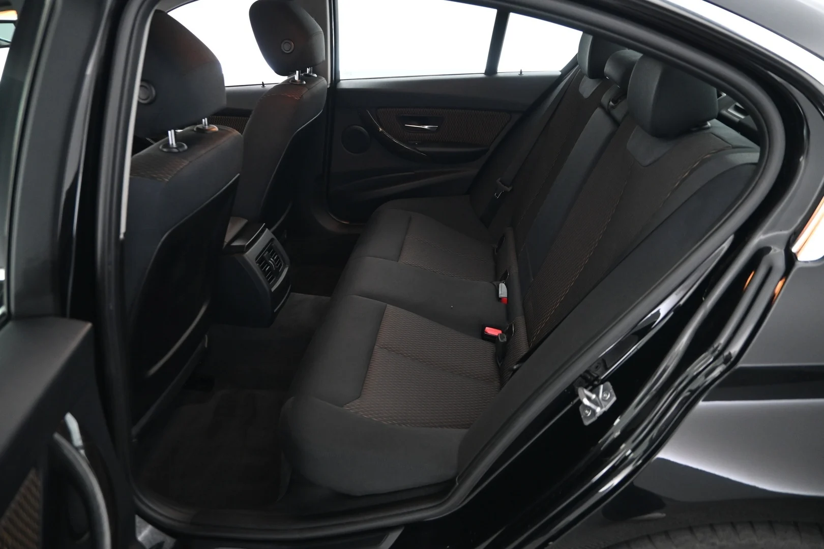 Car Image - 6SDUT057gFb0BZ87TDoBPO