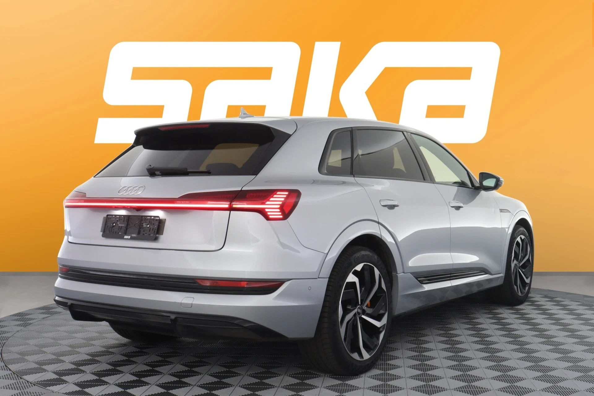 Car Image - 60AzQy0xzNASpTqDj2DUNT