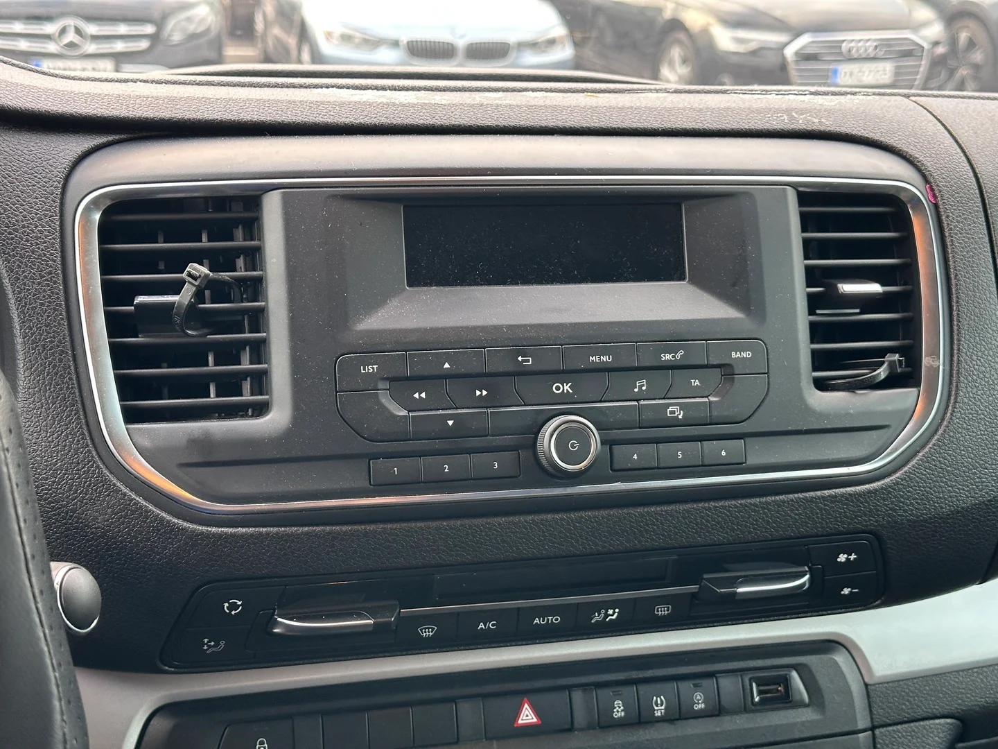 Car Image - 6g0BvAoecdELSCt0RPYcu3