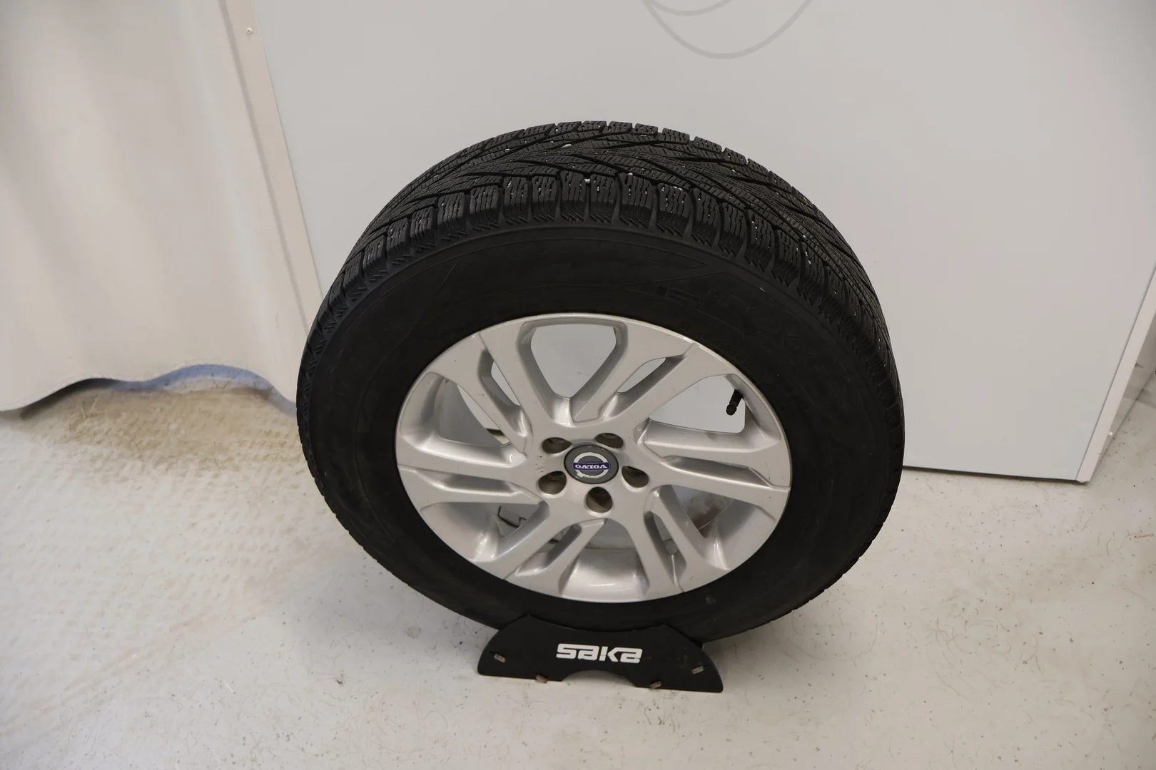 Car Image - I12zlhkrTX9FWxUtykkdz