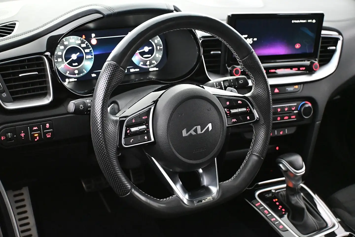 Car Image - 71VSRTsyE2NsgER7LOKL2N