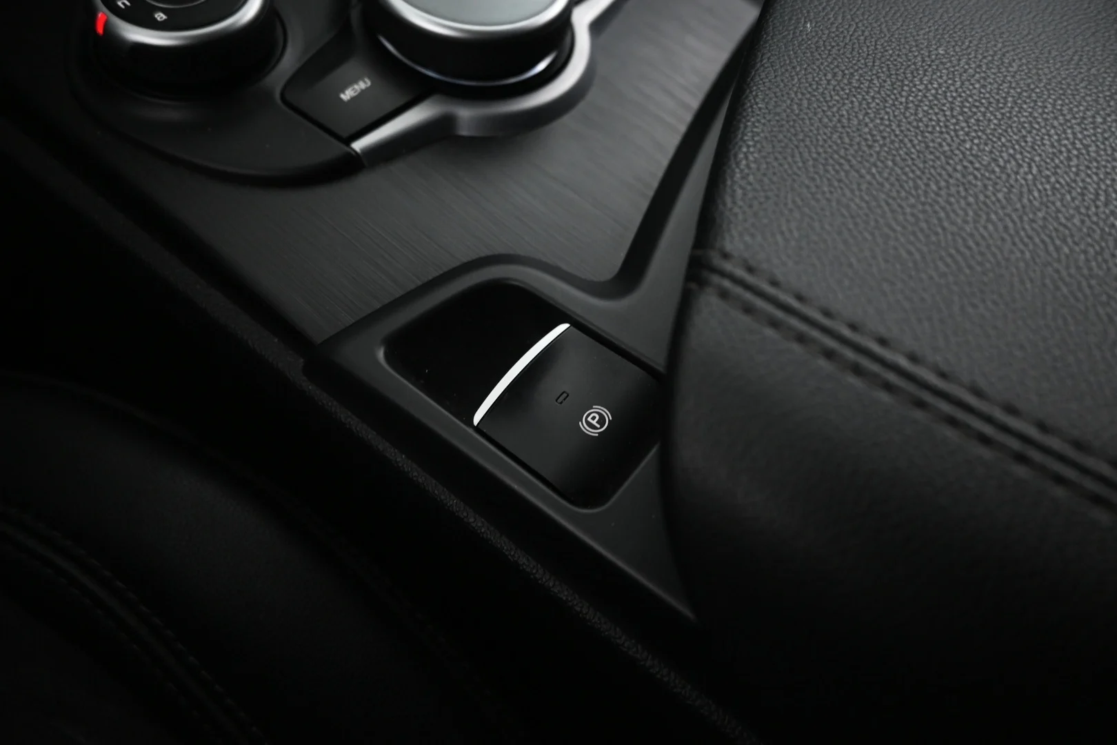 Car Image - 2djRzvTpVhXV2AXoqauRud