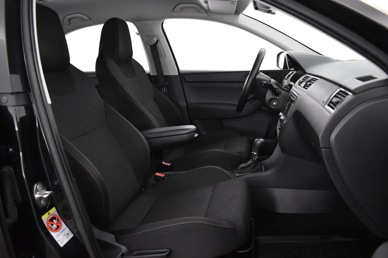 Car Image - 6KvEYadqqgDfPZWpphzTkA