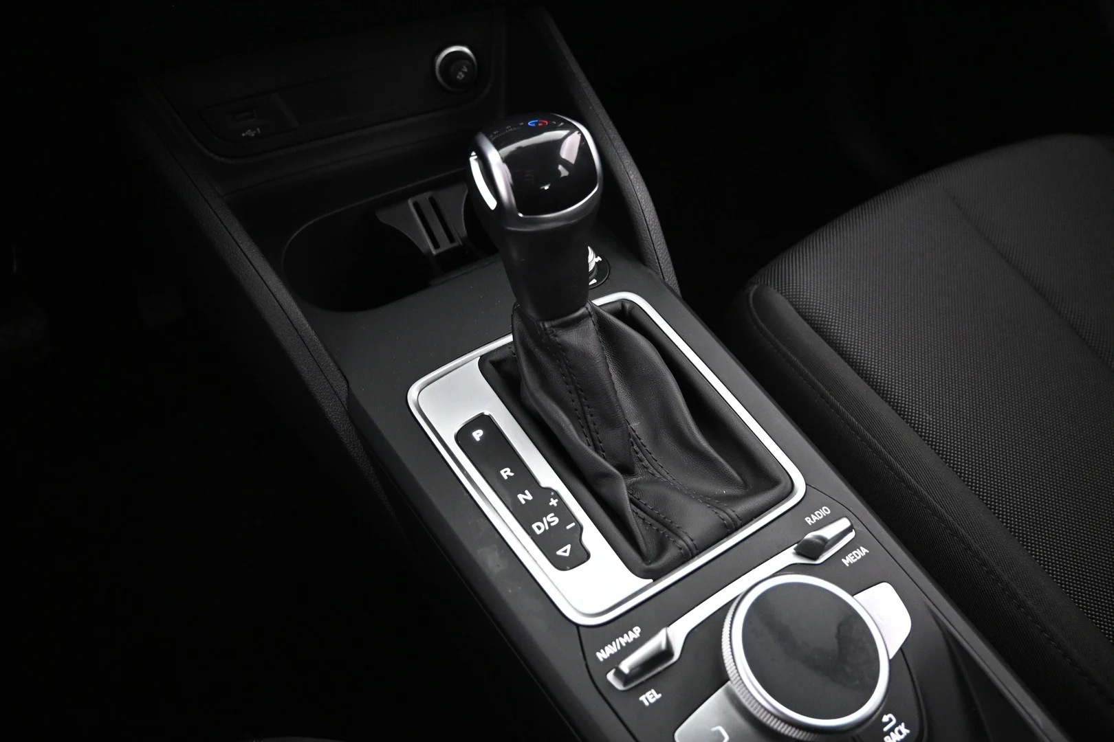 Car Image - 5QgoLNcioxKUQHyGHKXy4b