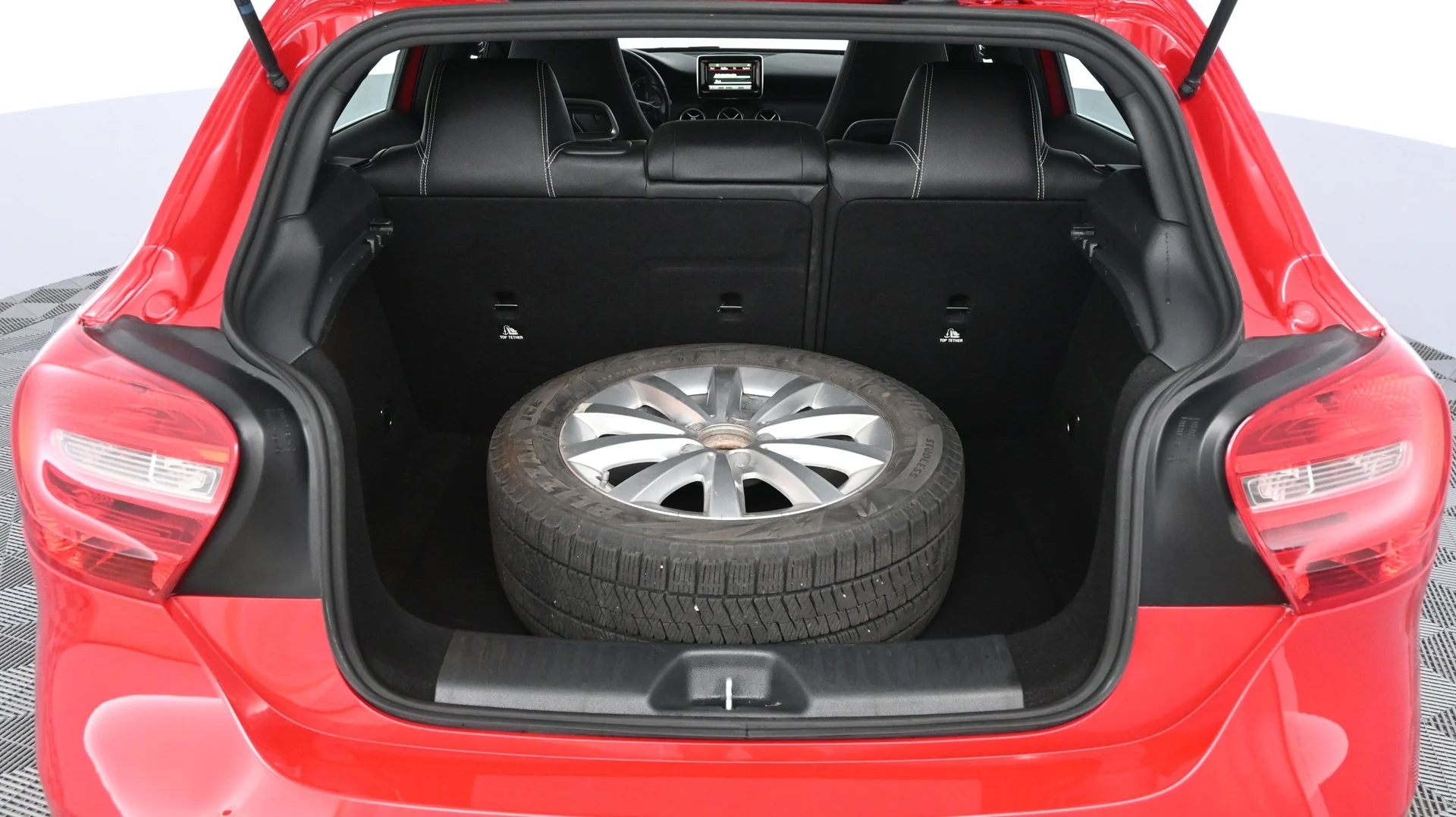 Car Image - 2JhpZA9zFiq9F1IcYfSPty