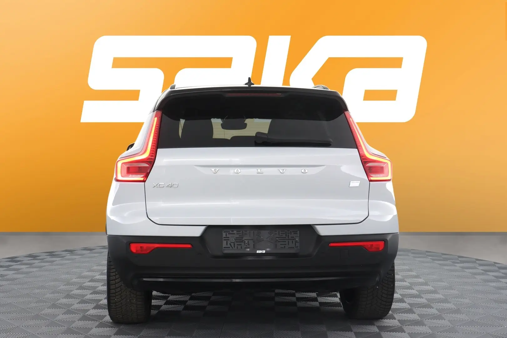 Car Image - lFNsjZot8TnNwpbwEIuYz