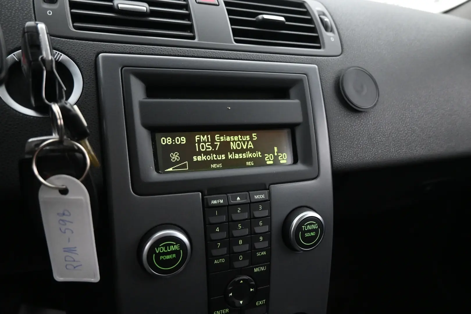 Car Image - 6V0ae4keGoz3hEZKxl3BVU
