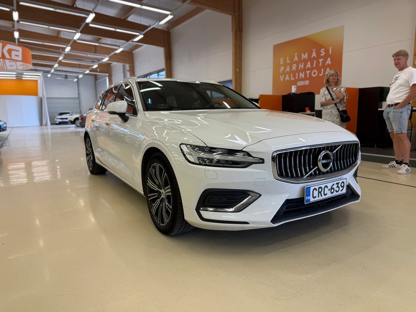 Car Image - 6utFcG3UBxE47m8UVuuAfJ