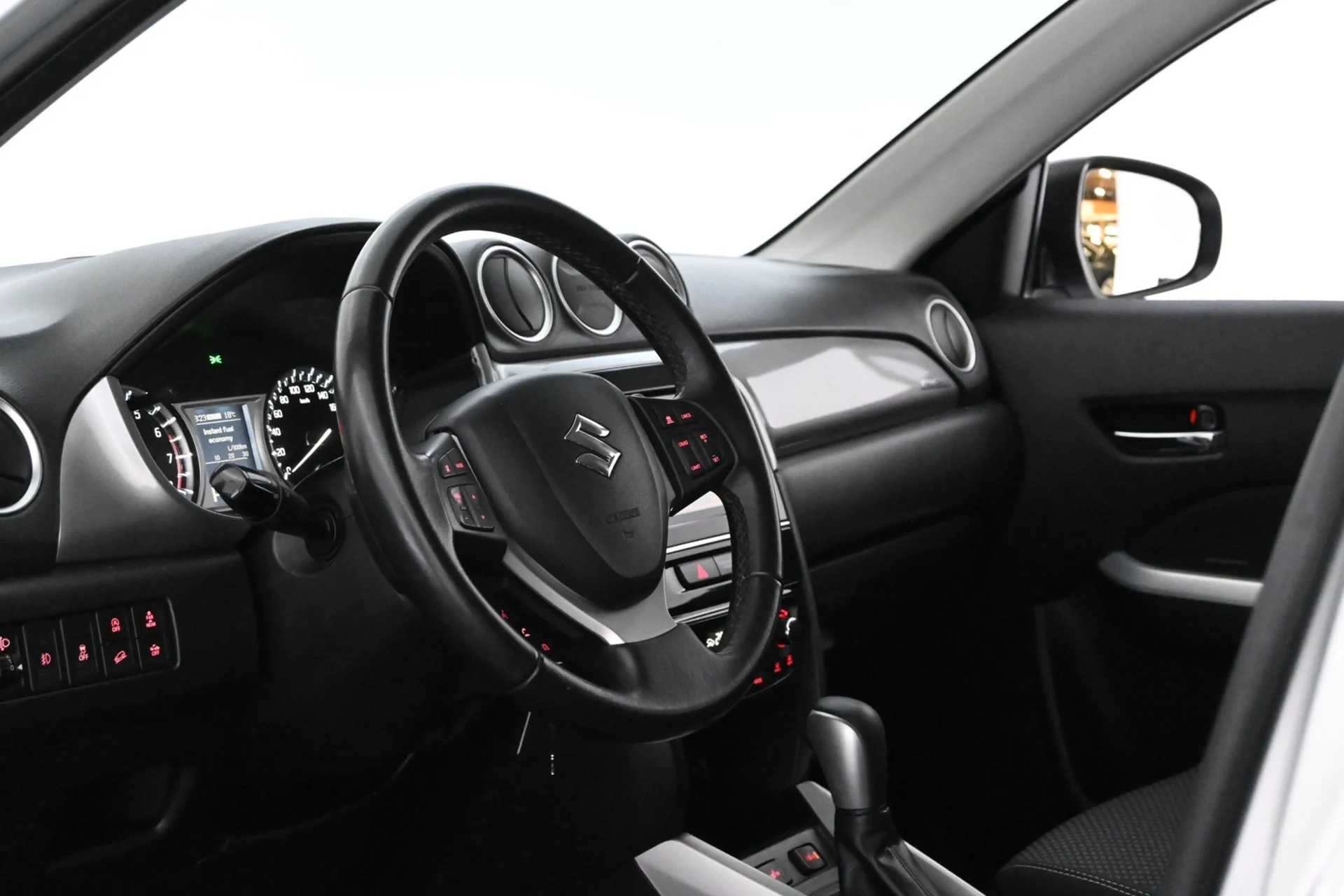 Car Image - 4hCIHn10QL4qHkmxWSG5xK