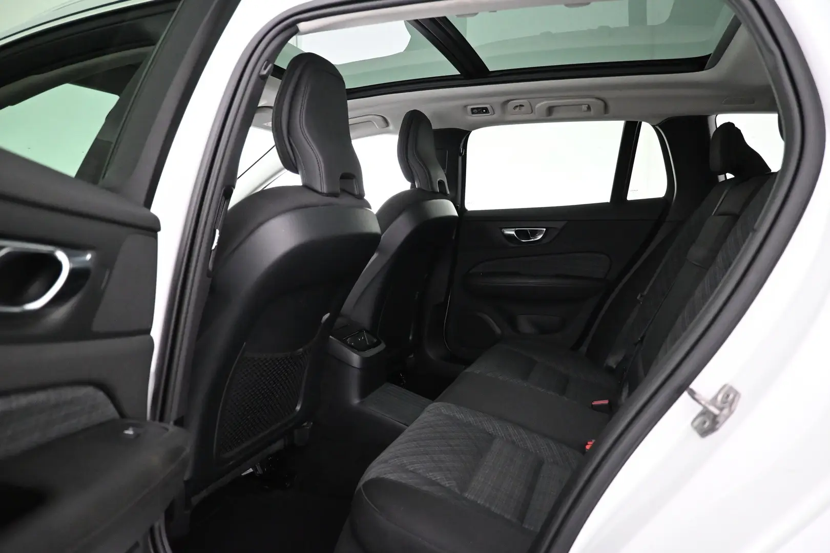 Car Image - Y7rIbYRdmcCW61kkZLMiL