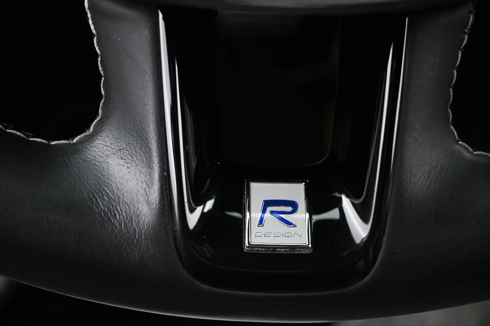 Car Image - 2dYm7XycsODulOP7AOfgx2