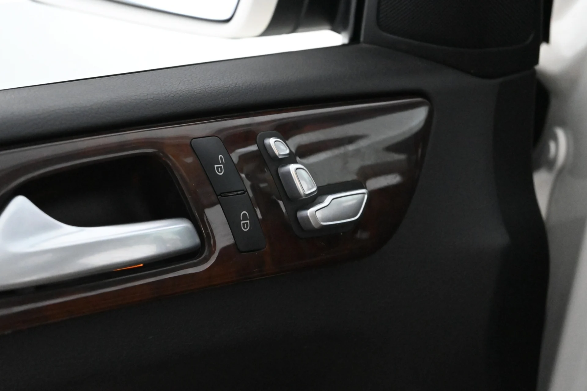 Car Image - 56LQwTuuPSsamPznOO1v6g