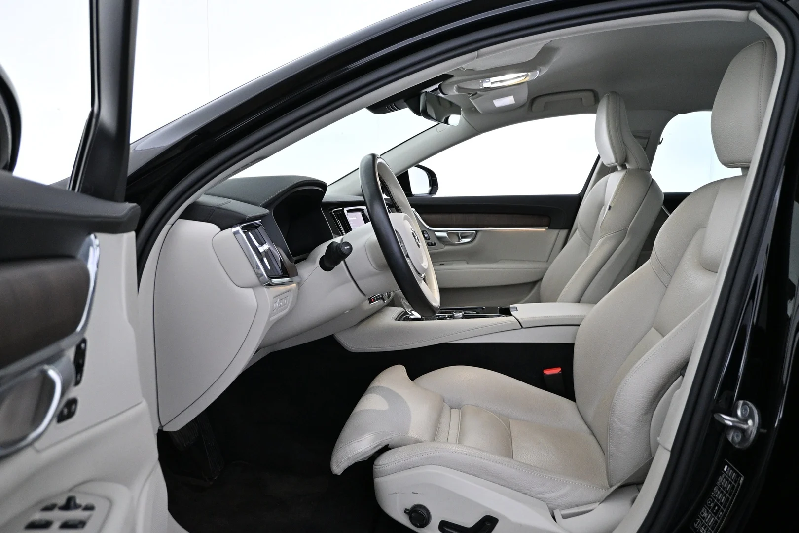 Car Image - 4UJO5aU2cnQ8w7dRmQN6ze