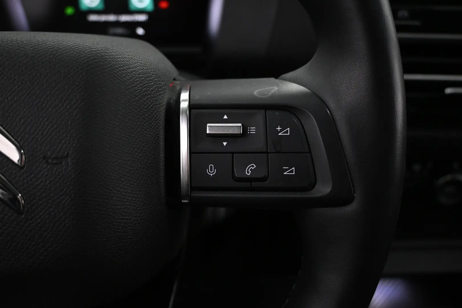 Car Image - 14IBUCQfHLb7pf6Lt3eP2n
