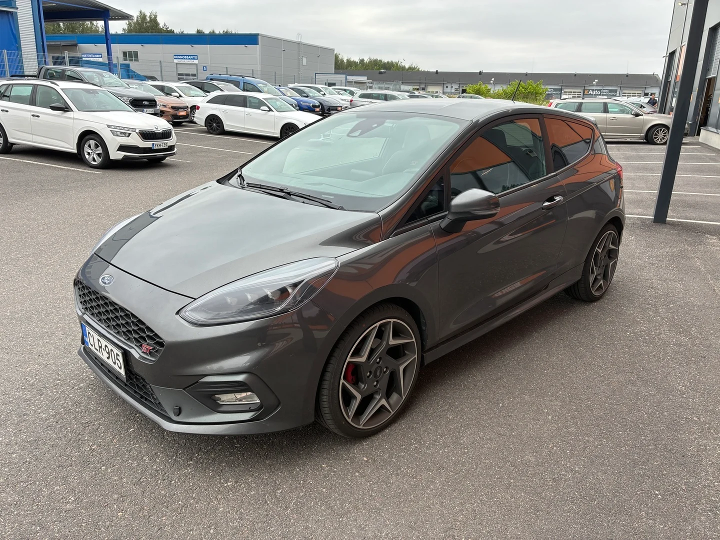 Car Image - 3tPsWsxPUz7dk885S0zky3
