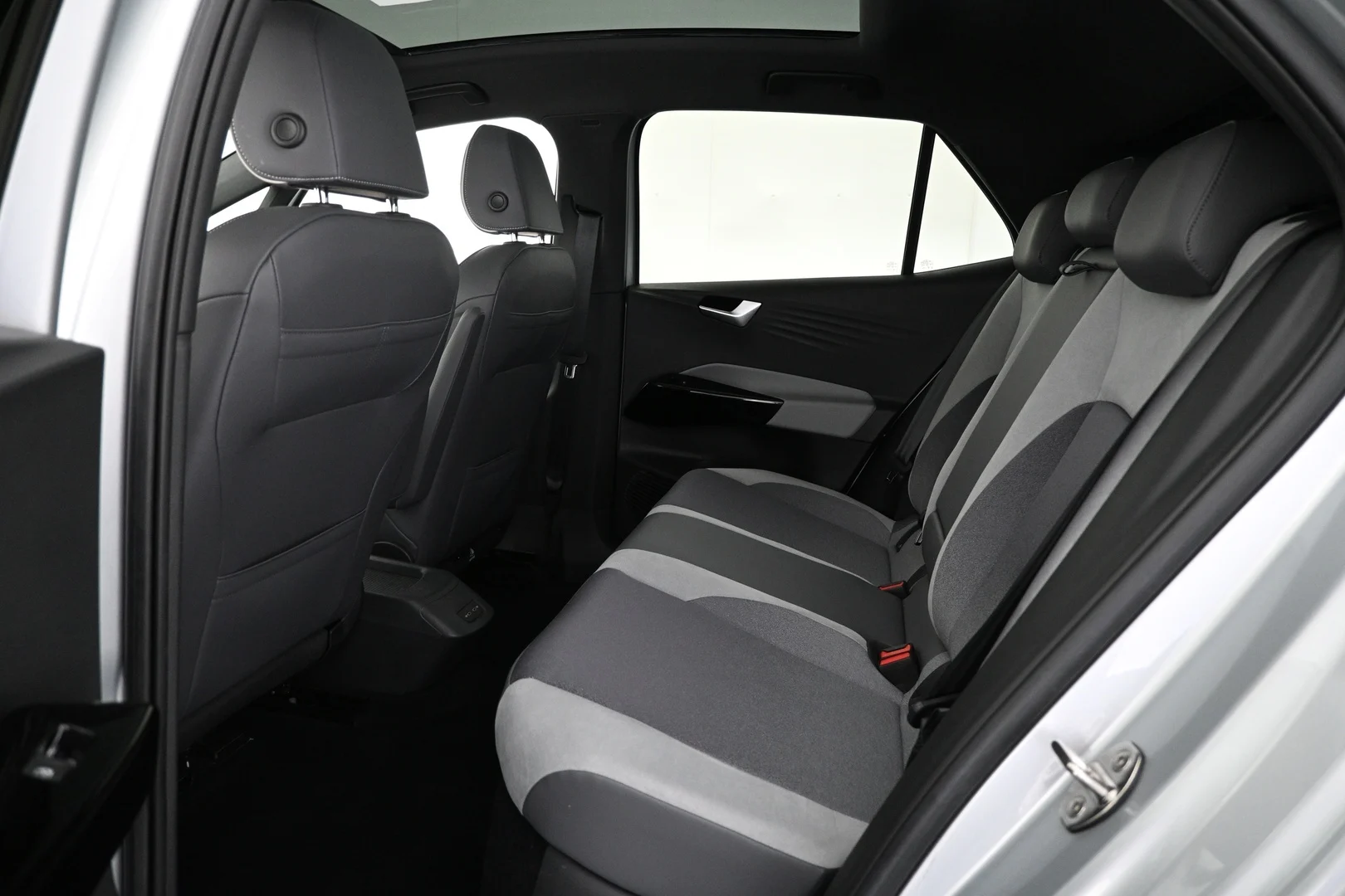 Car Image - tUgW9ZIRtO6qTRxXv880J