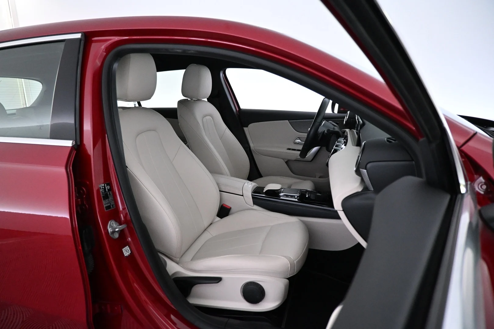 Car Image - 8bhIc7sBoCBueMNQpToYd
