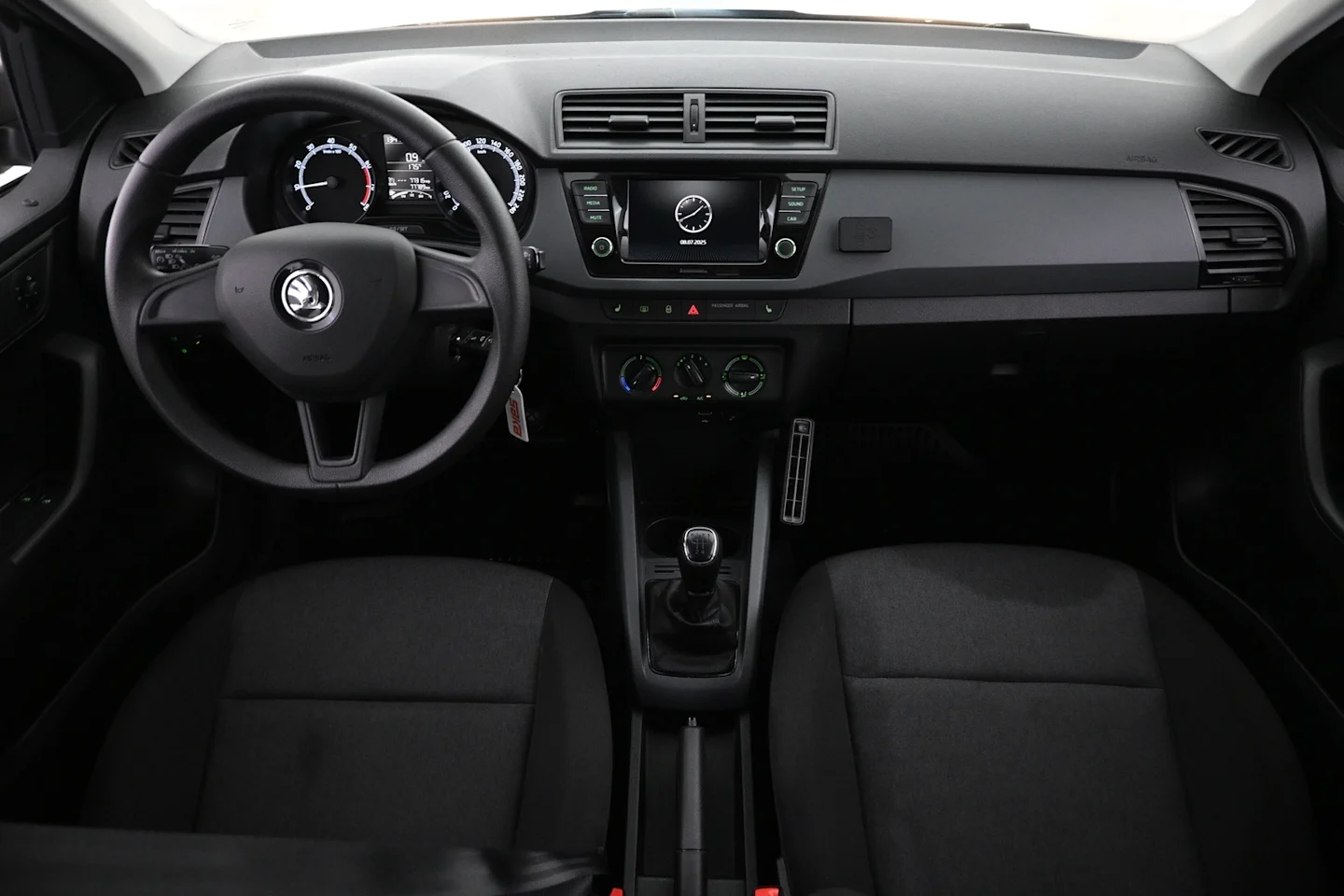 Car Image - uJbqobai3BkurtKDWKrjc