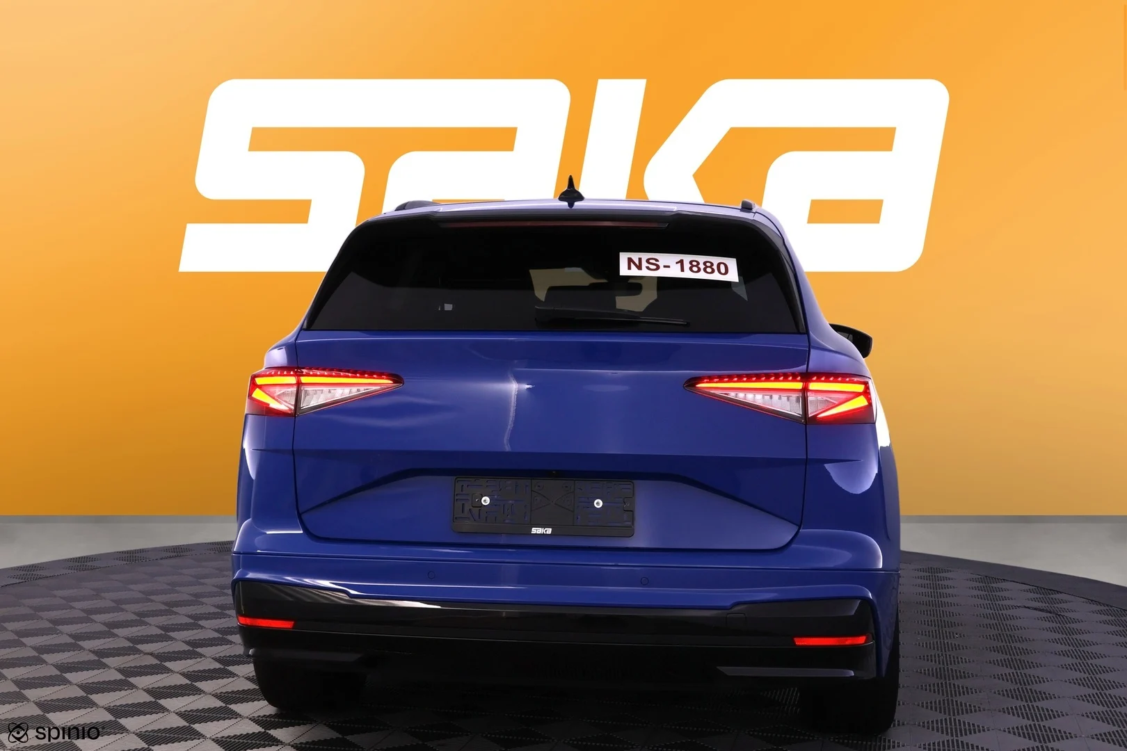 Car Image - 60cB9zzfq0iPbJJnD5TeIa