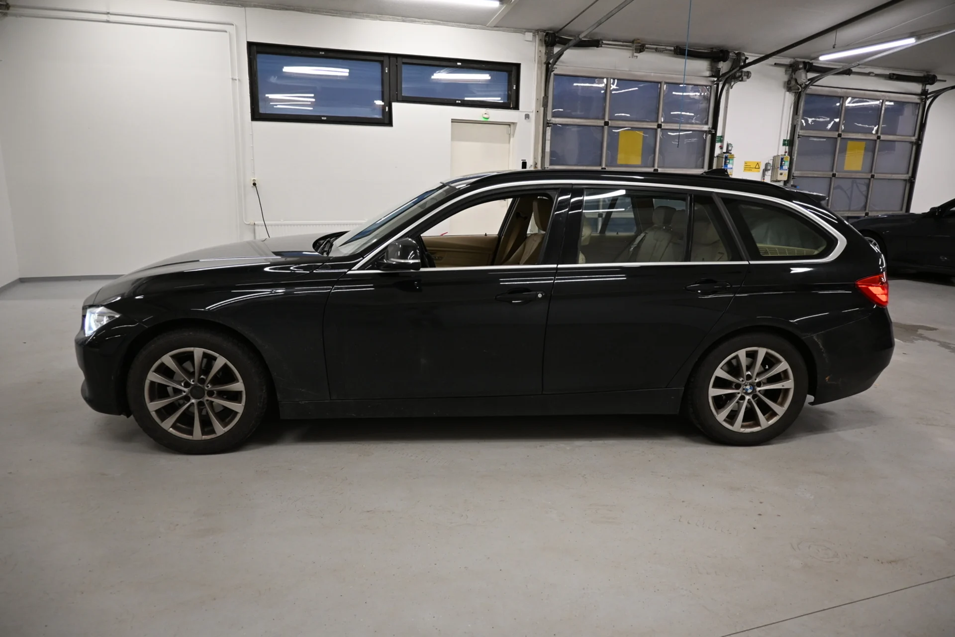 Car Image - 4Zk0H6E62fwSCGkKtProYo