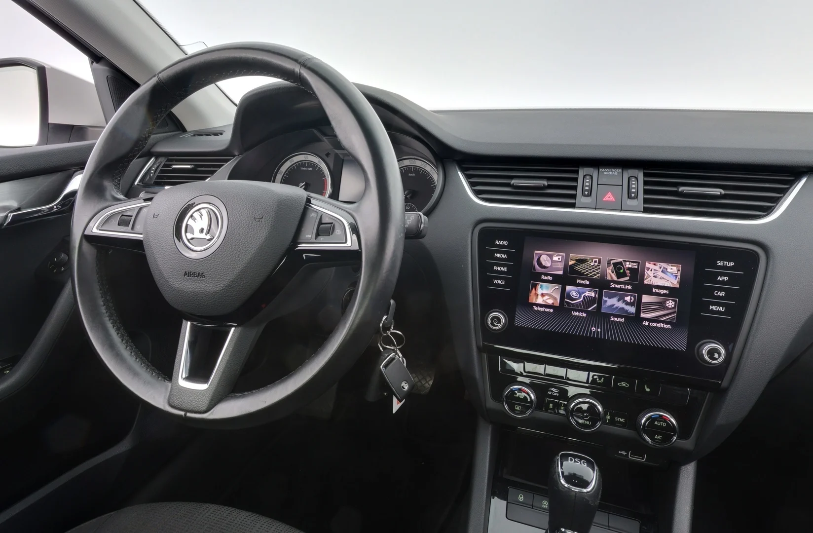 Car Image - hdZcBlGayNeHiyGI5kLbG