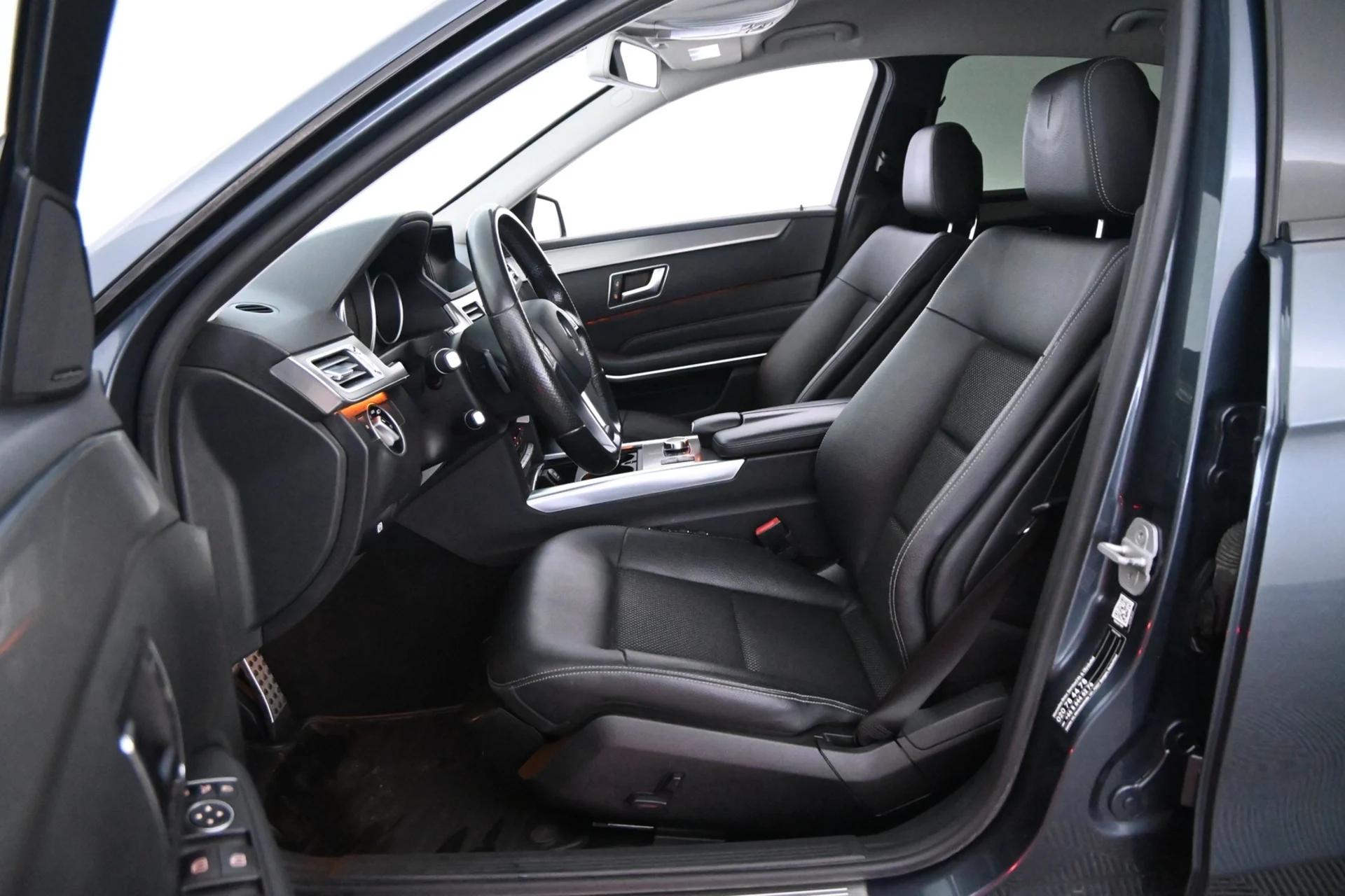 Car Image - 4bqGaFo0D0dkWJmkuf8bTT