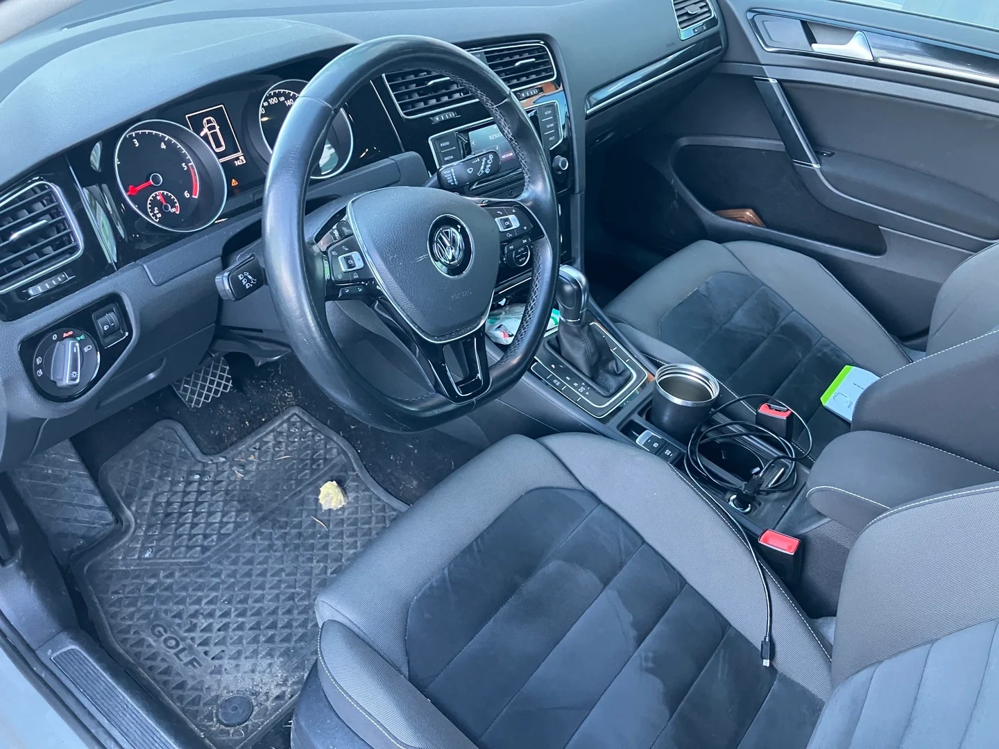 Car Image - 47d9pUpQ6xC4LGvg0JJrFf