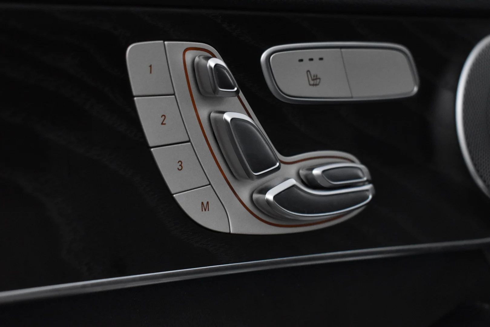 Car Image - 5AXSogSOyQuHpqG9u1HKXV
