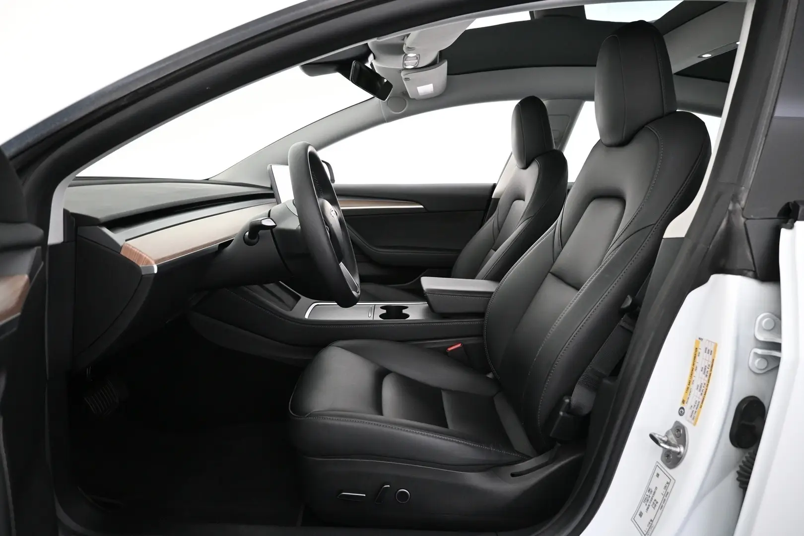 Car Image - 4p7U22emsdOn2GaIUuakOX