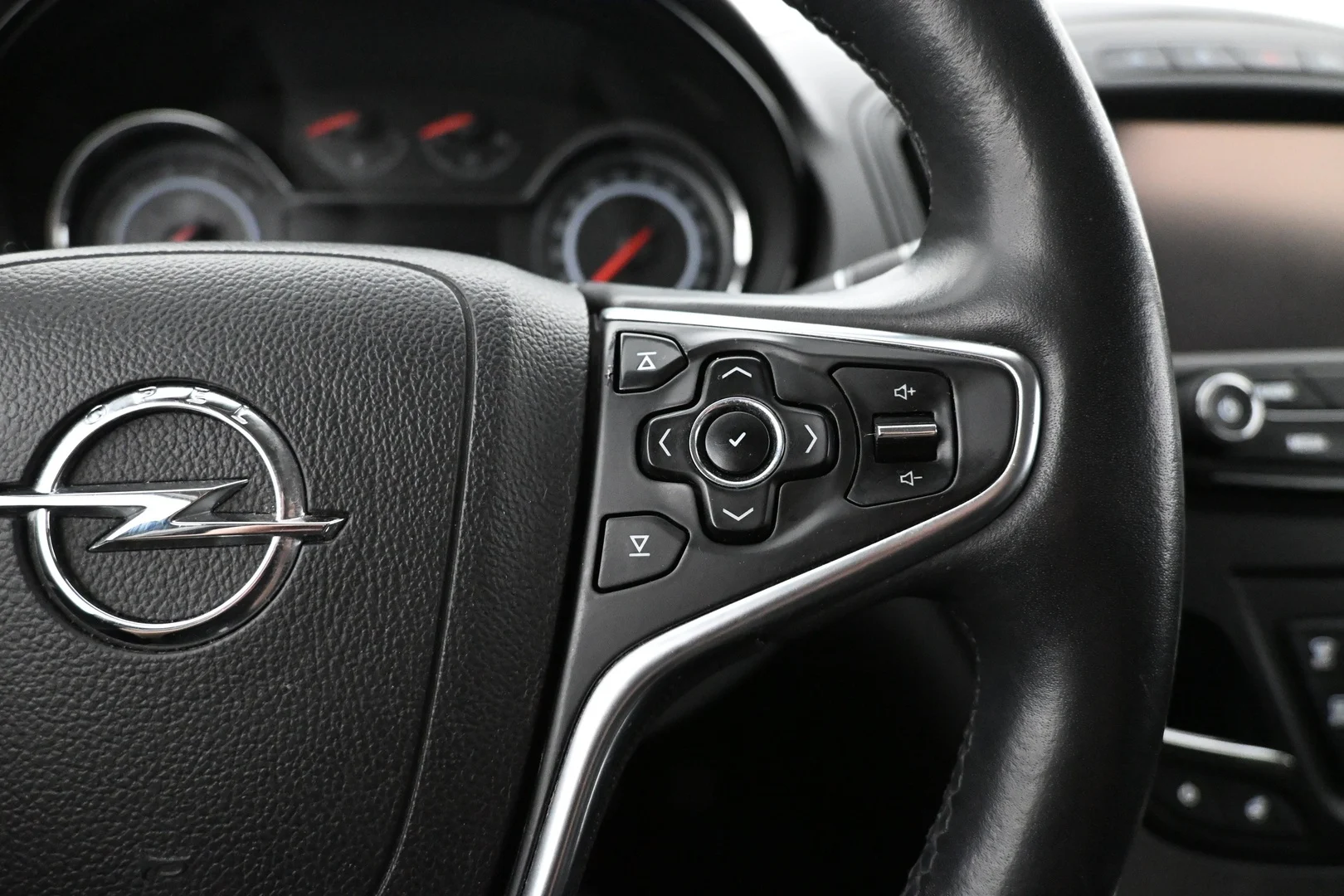 Car Image - 6S8j7M0x1dLI0mzFvOuHyu