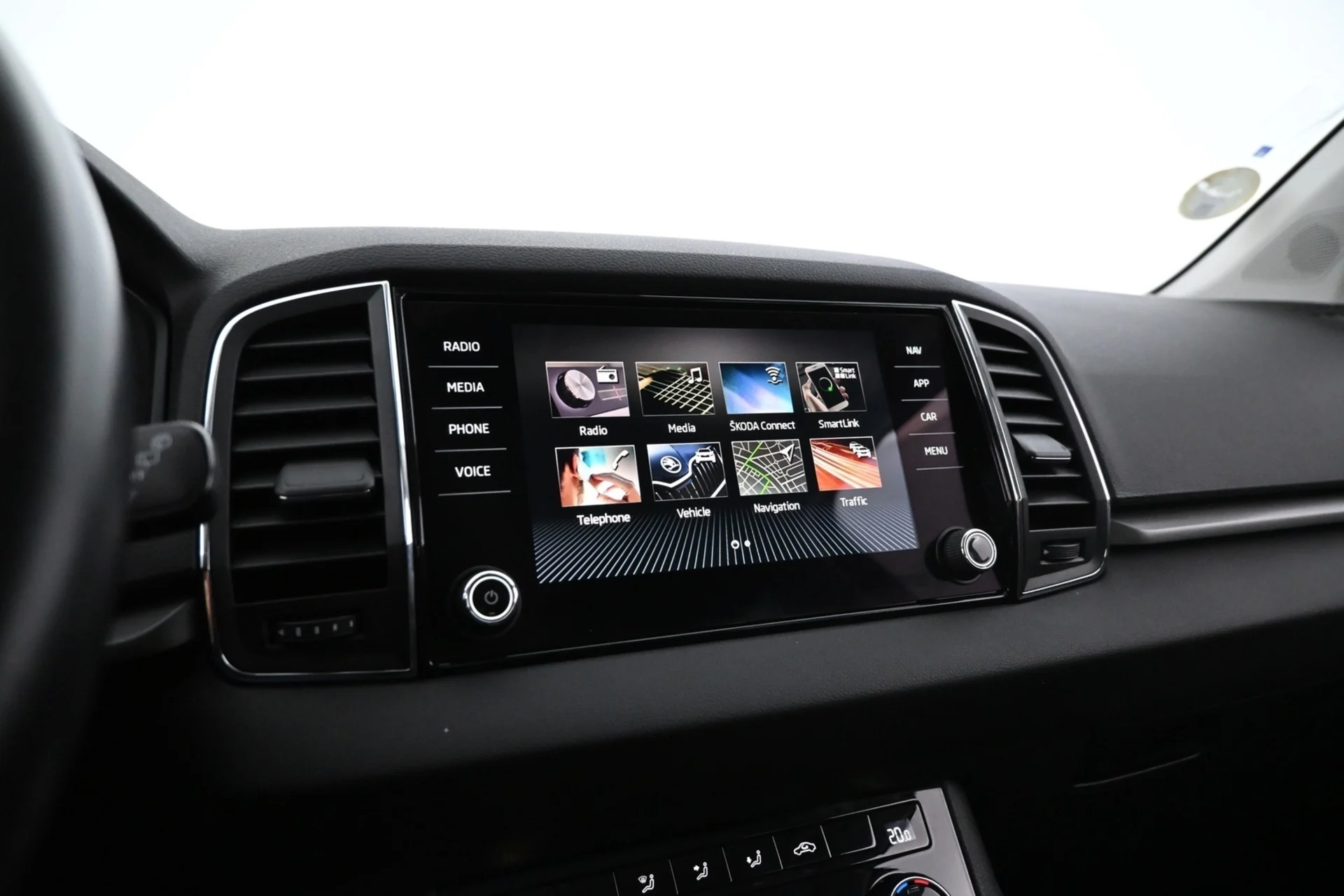 Car Image - 27ApwB9vBT6s1x1Sry2OyV