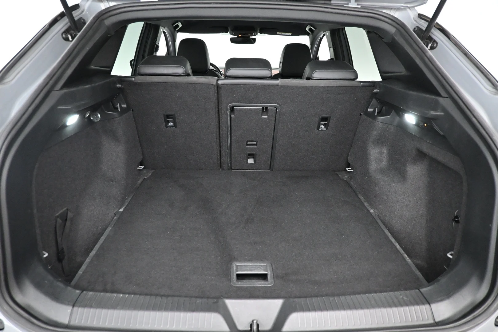 Car Image - 4LIhS2L6Dzq2pR3vtVBjqT