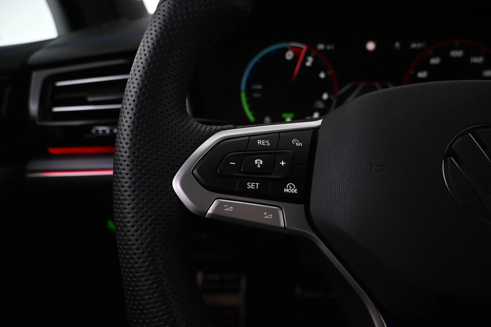 Car Image - 3cwf9xllwig3ahXUGKWHm7