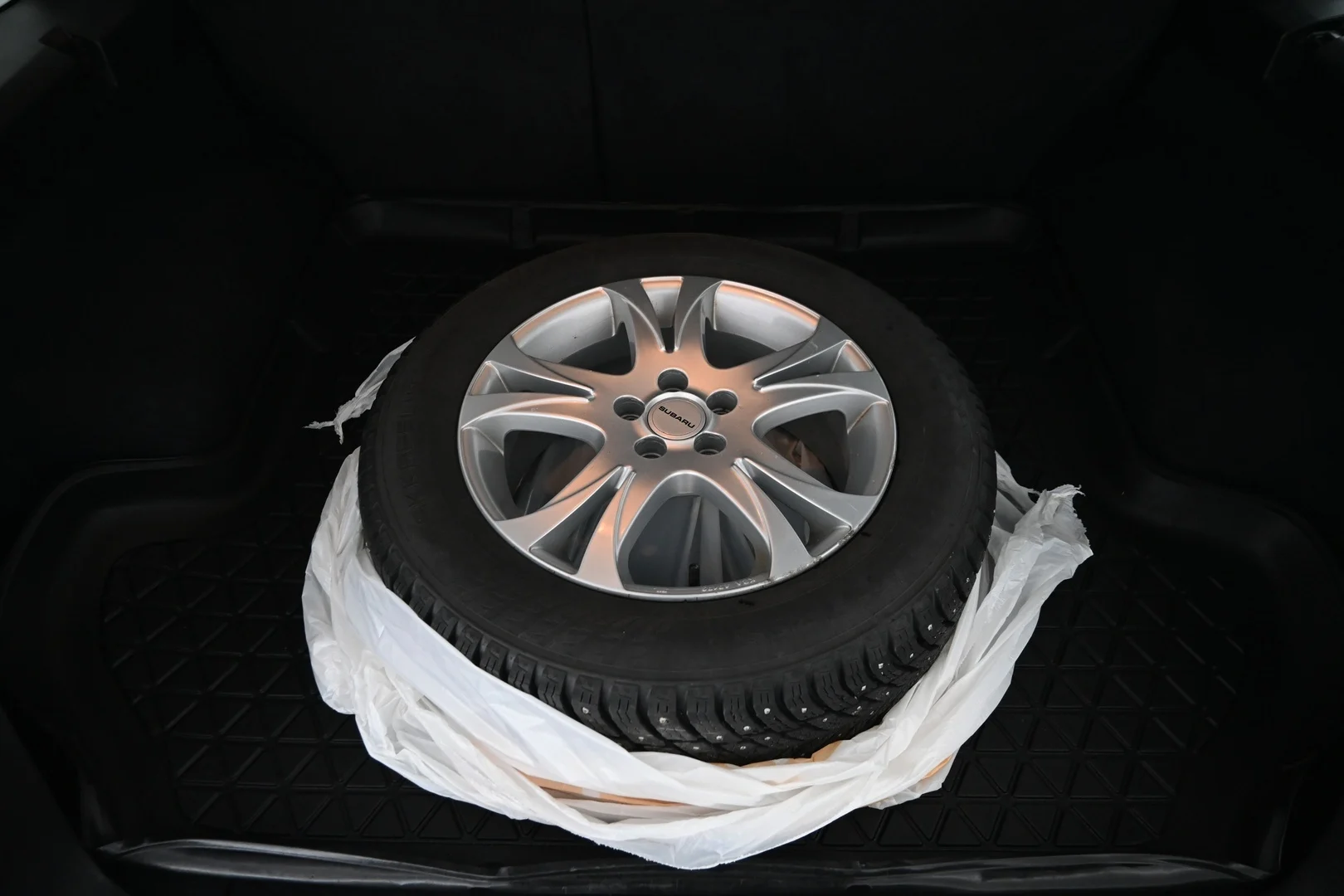 Car Image - 1TkIaGcG6BcPHOBfK0gFGV