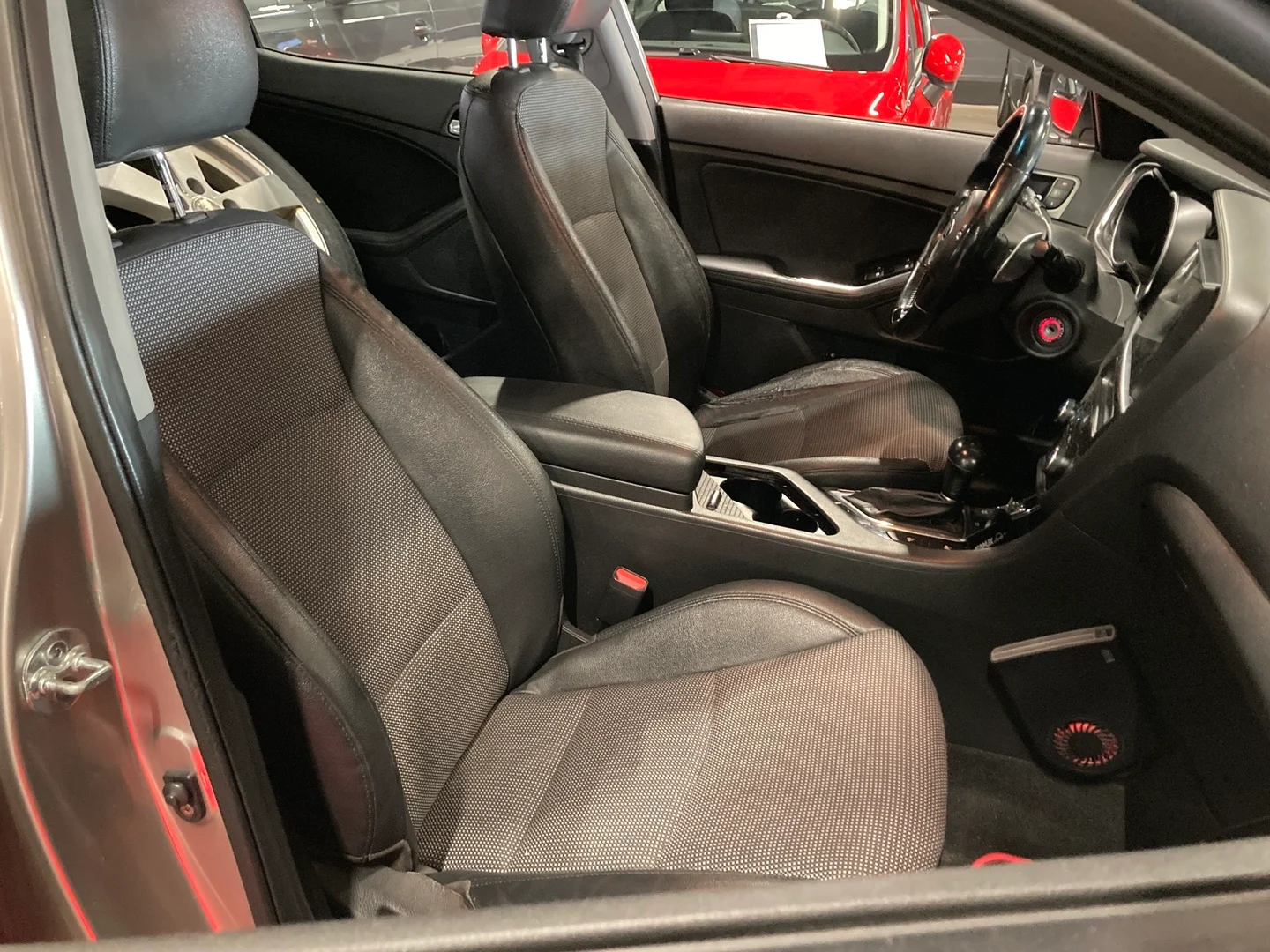 Car Image - 2fq6PSfHSmrKquWSmesHN1