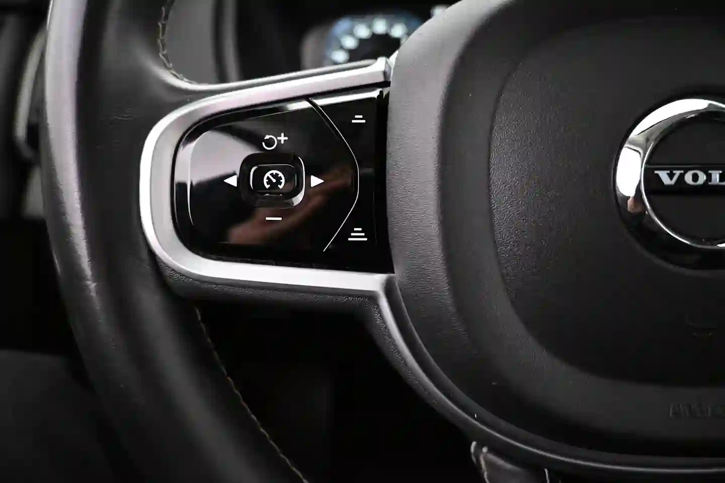 Car Image - 5xJdtLViyZMnSACuOc9XE2