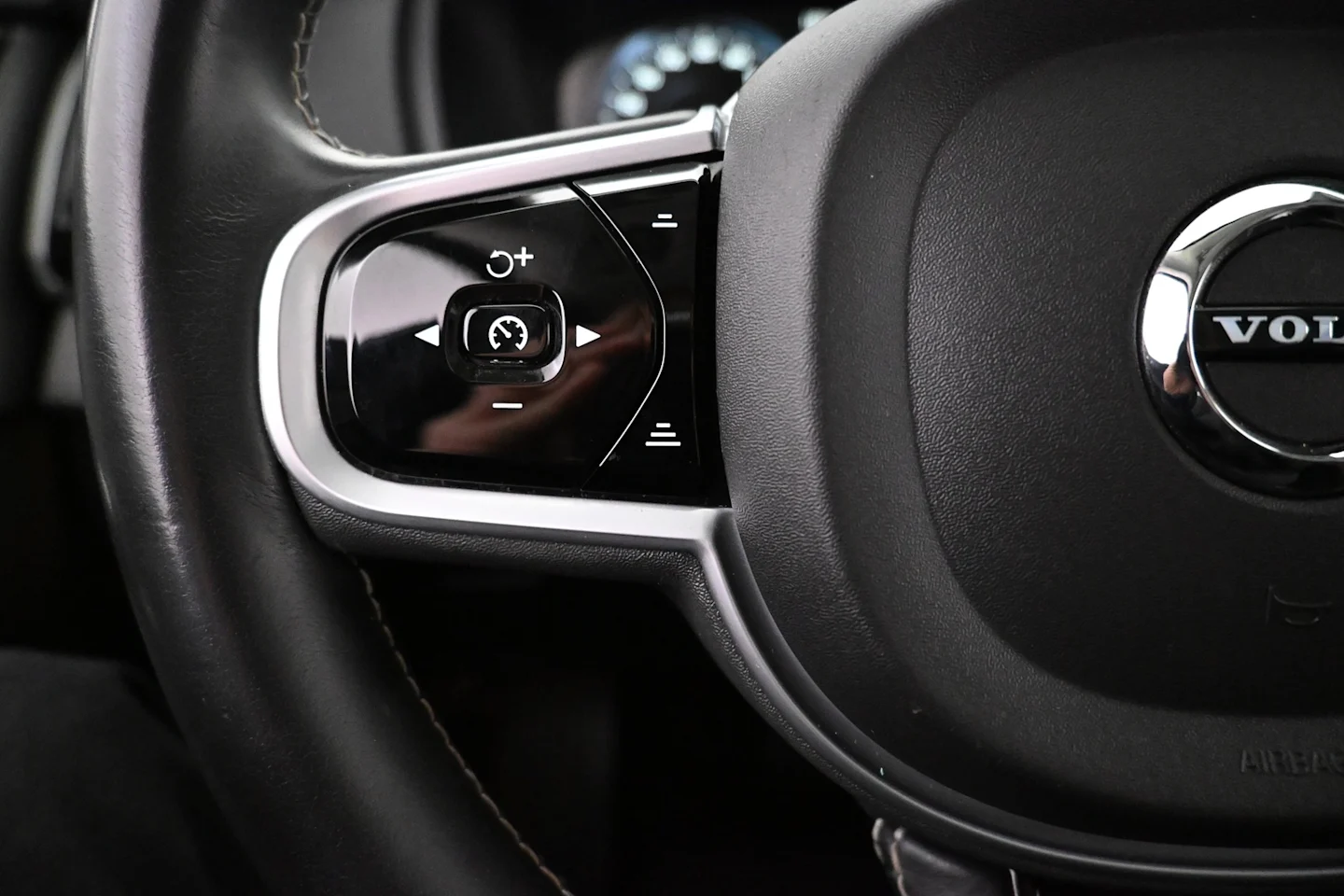 Car Image - 5xJdtLViyZMnSACuOc9XE2